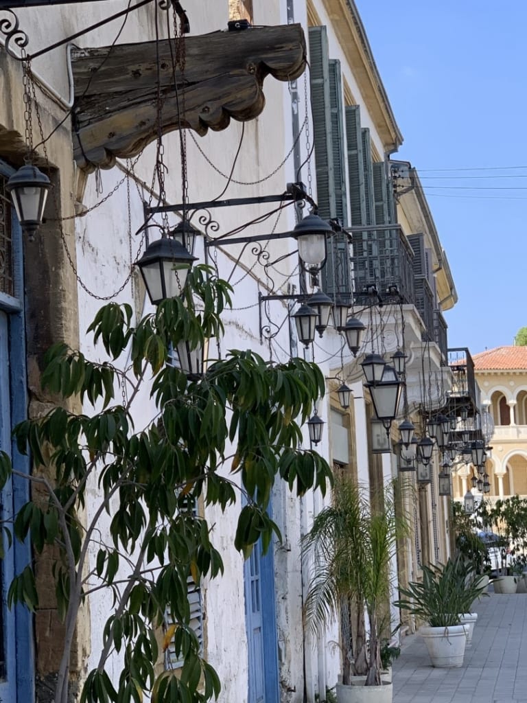 Typische Häuserzeile in Nikosia